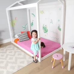 Max & Lily Twin House Bed -Furniture Specialty Store GUEST dcd419de 5534 4b77 b95a b0a4825f13fa